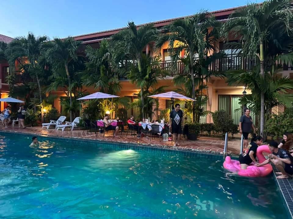 Siam Tara Resort Chiangkhong Chiang Khong Exteriör bild