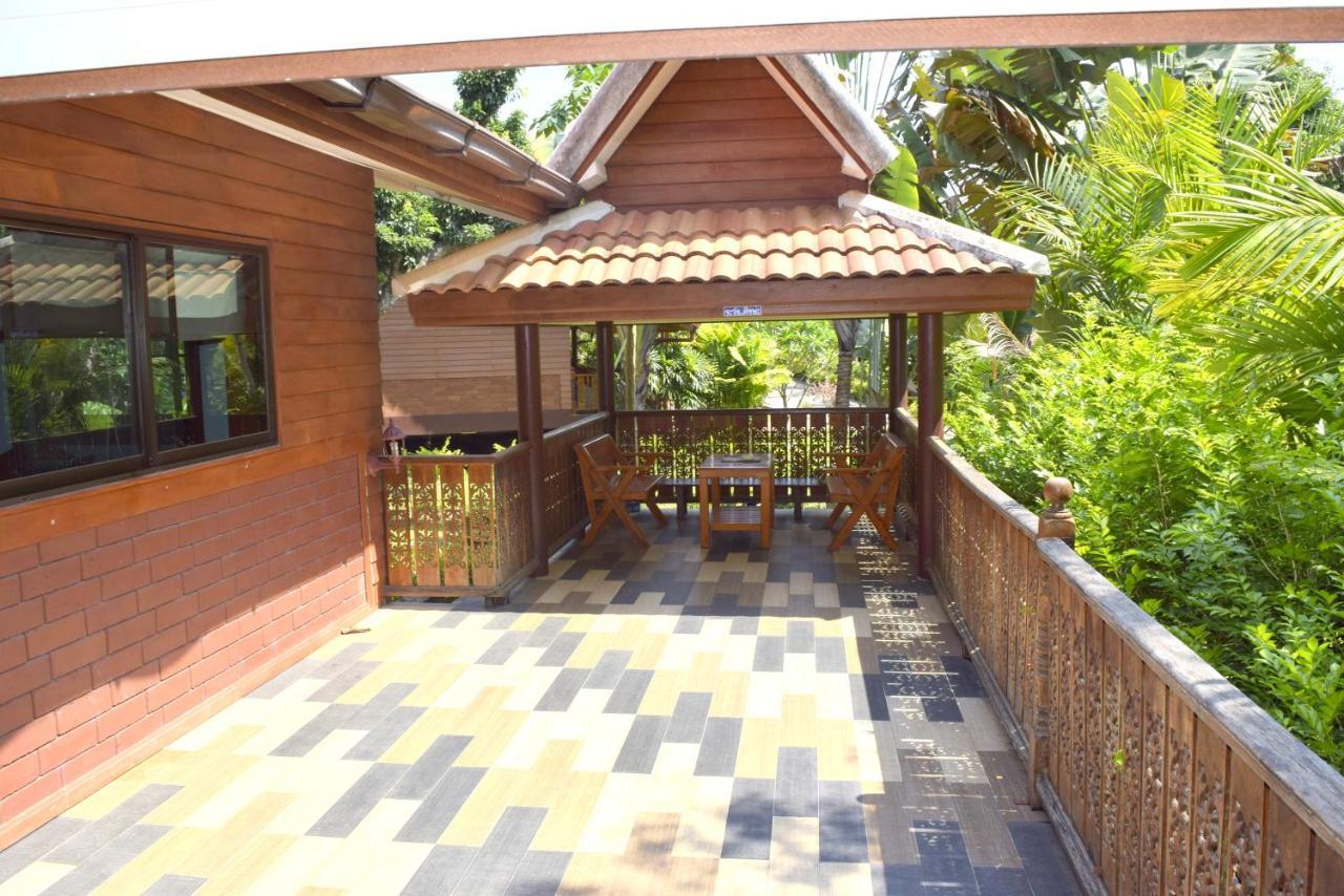 Siam Tara Resort Chiangkhong Chiang Khong Exteriör bild