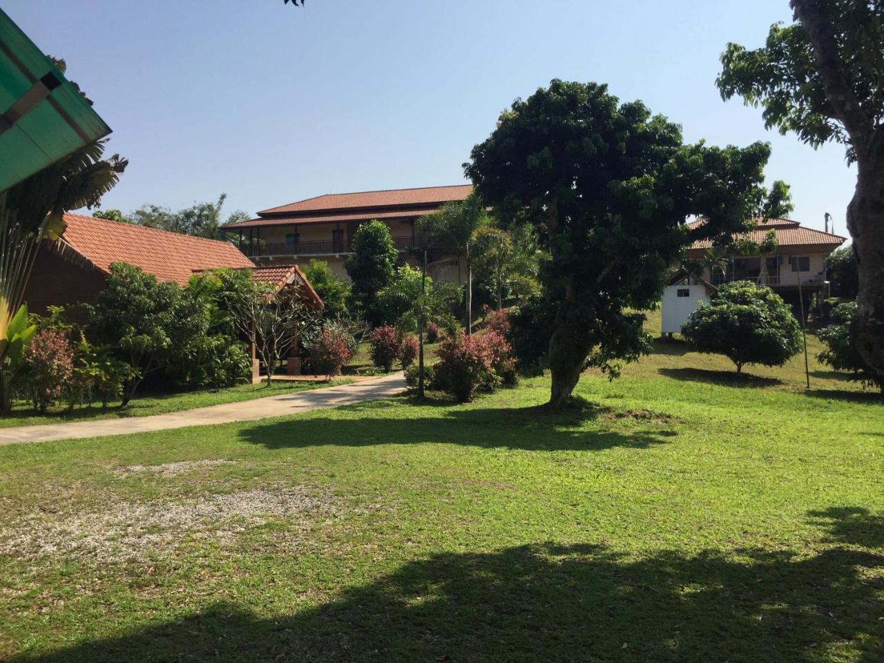 Siam Tara Resort Chiangkhong Chiang Khong Exteriör bild