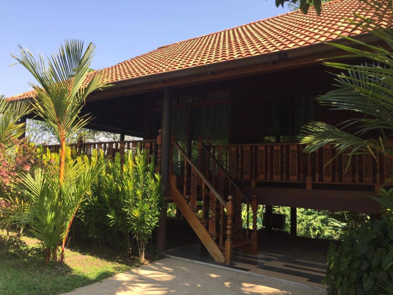 Siam Tara Resort Chiangkhong Chiang Khong Exteriör bild